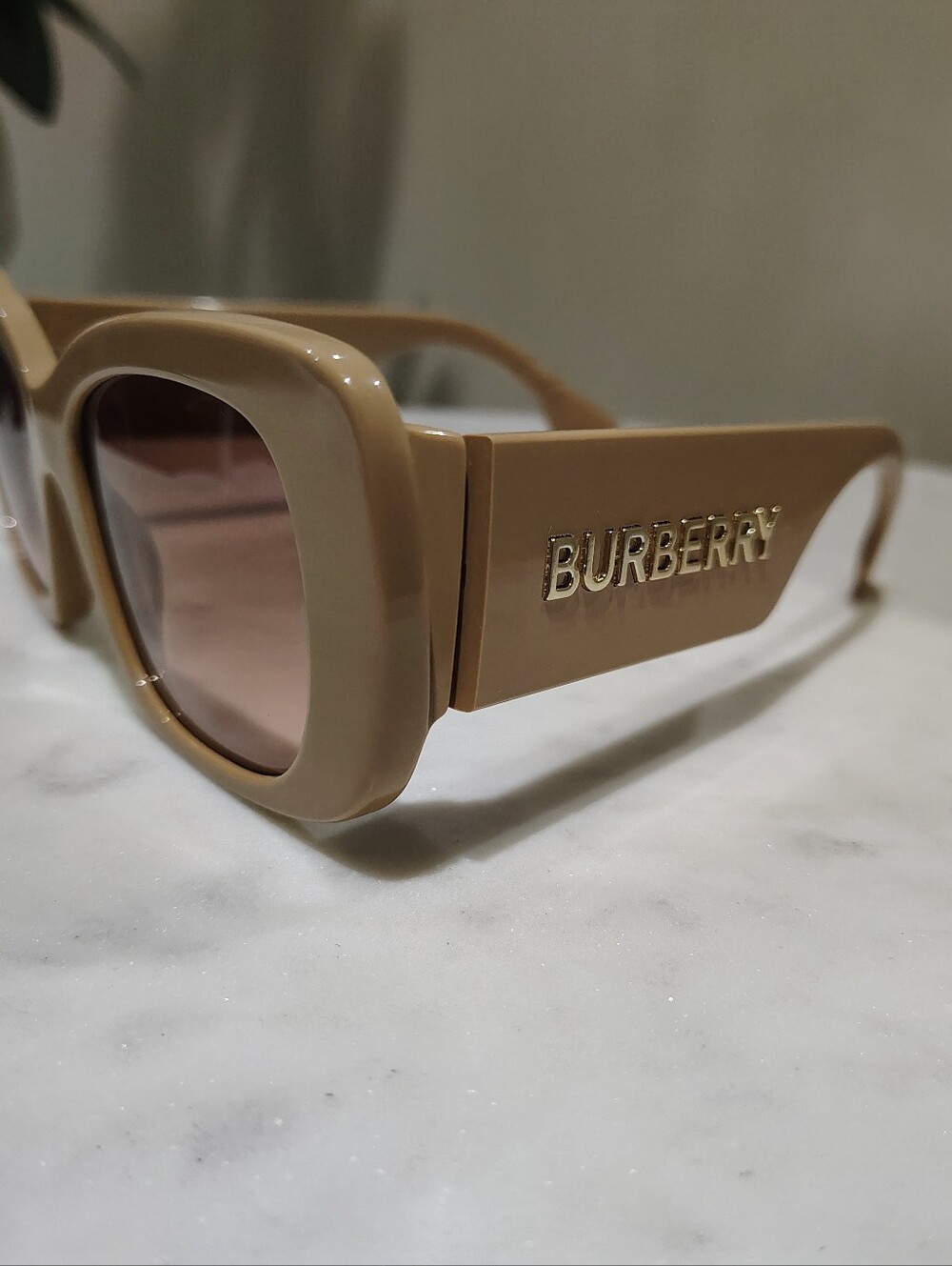 NEW! Burberry Tan Square Sunglasses with Gold Logo